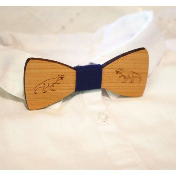 Wooden bow tie for children with your choice of engraved design made in France