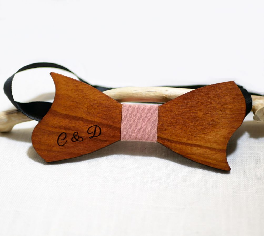Asymmetrical bow tie in cherry wood to be personalized Made in France