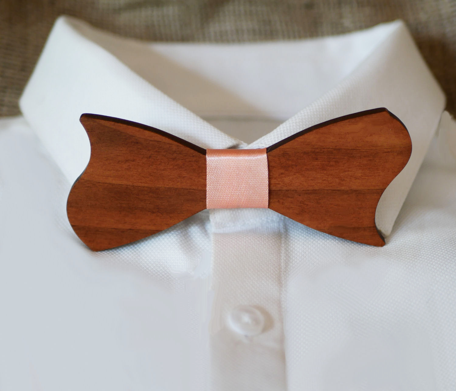 Asymmetrical bow tie in cherry wood to be personalized Made in France