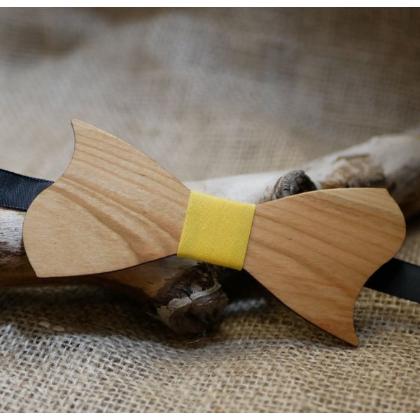 Original asymmetrical bow tie in cherry wood to personalize