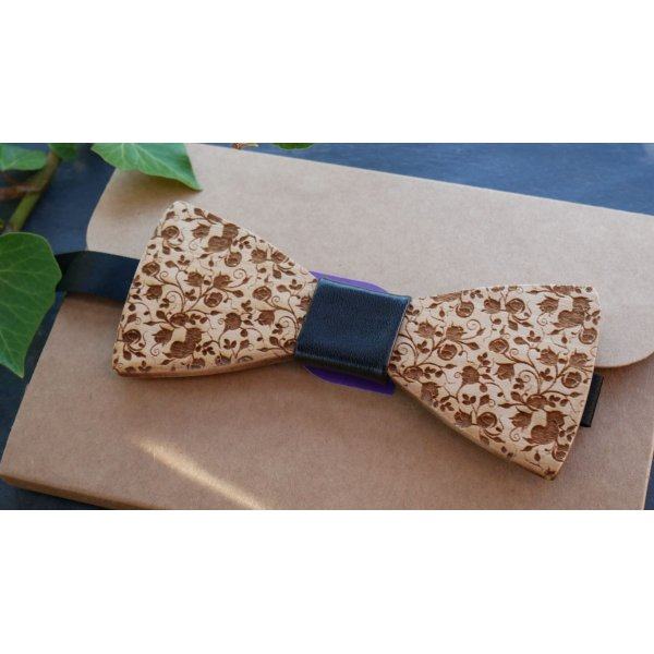 Bow tie in cherry wood small engraved flowers to personalize by engraving on the back made in France