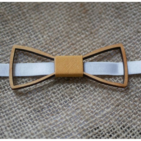 Mini wooden bow tie with hollowed out arasbesques 
