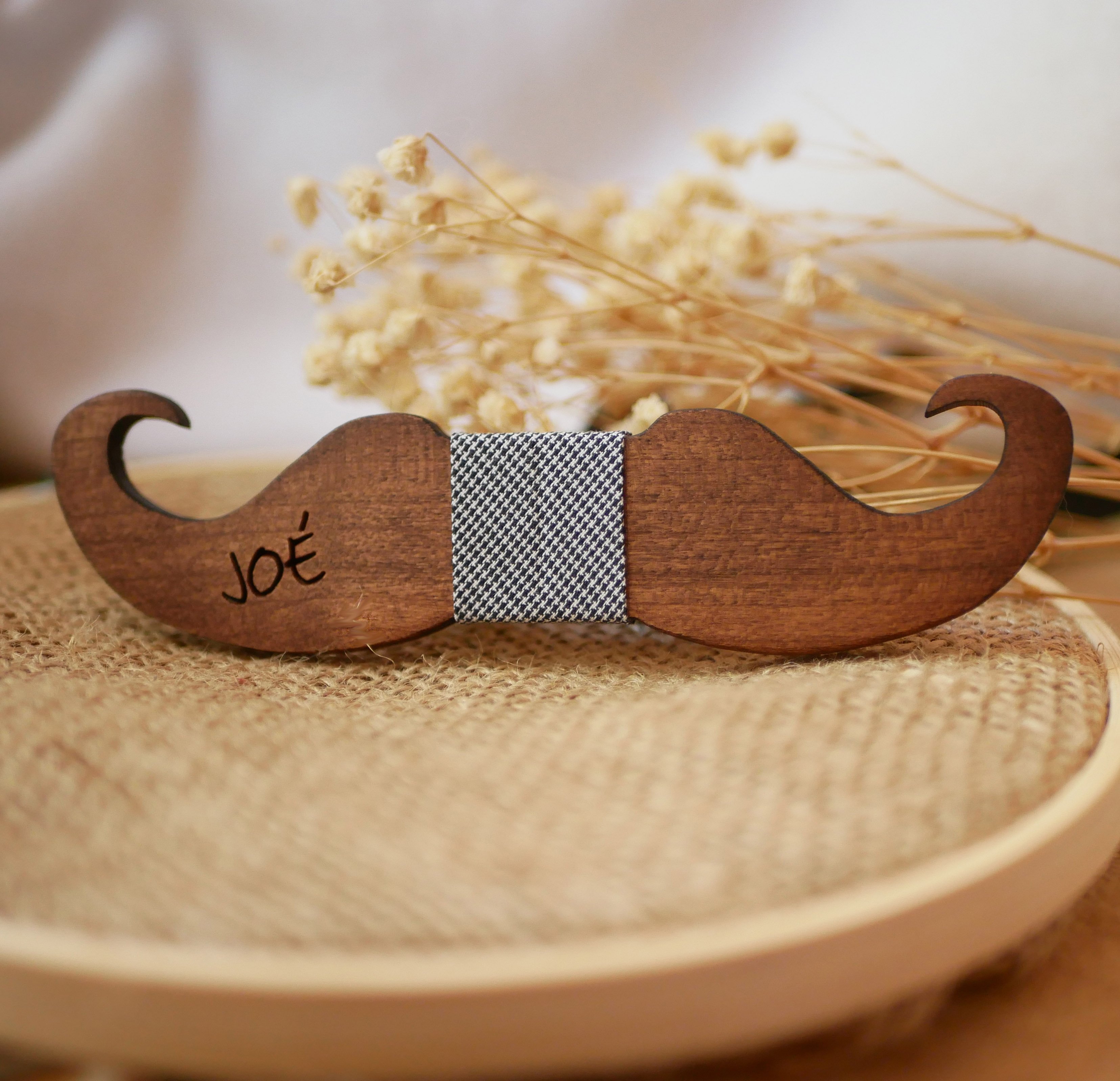 Tinted wood bow tie Moustache to personalize made in France