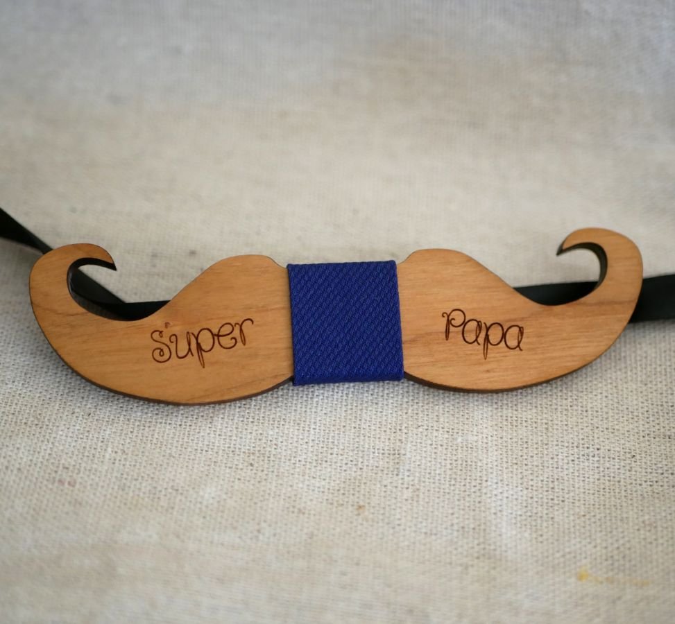 Cherry wood Moustache bow tie to personalize made in France