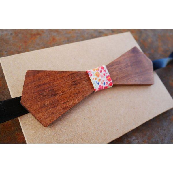 Long pointed bow tie in walnut to be personalized Gift for men