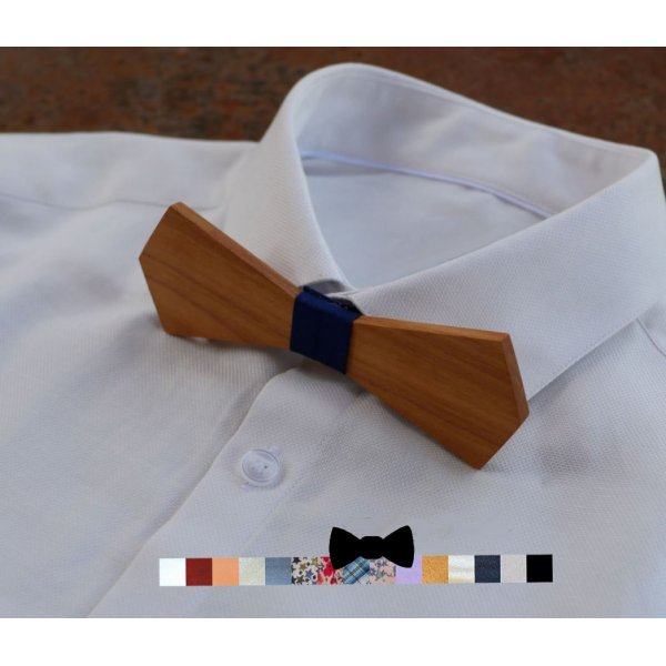 Long pointed bow tie in walnut to be personalized Gift for men