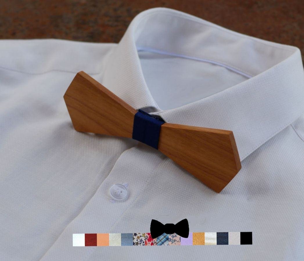 Long pointed bow tie in walnut to be personalized Gift for men