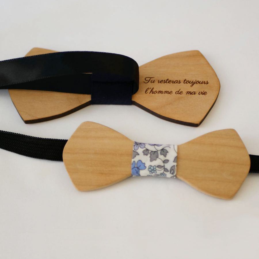 Natural wood bow tie to be personalized by engraving "le rablé  