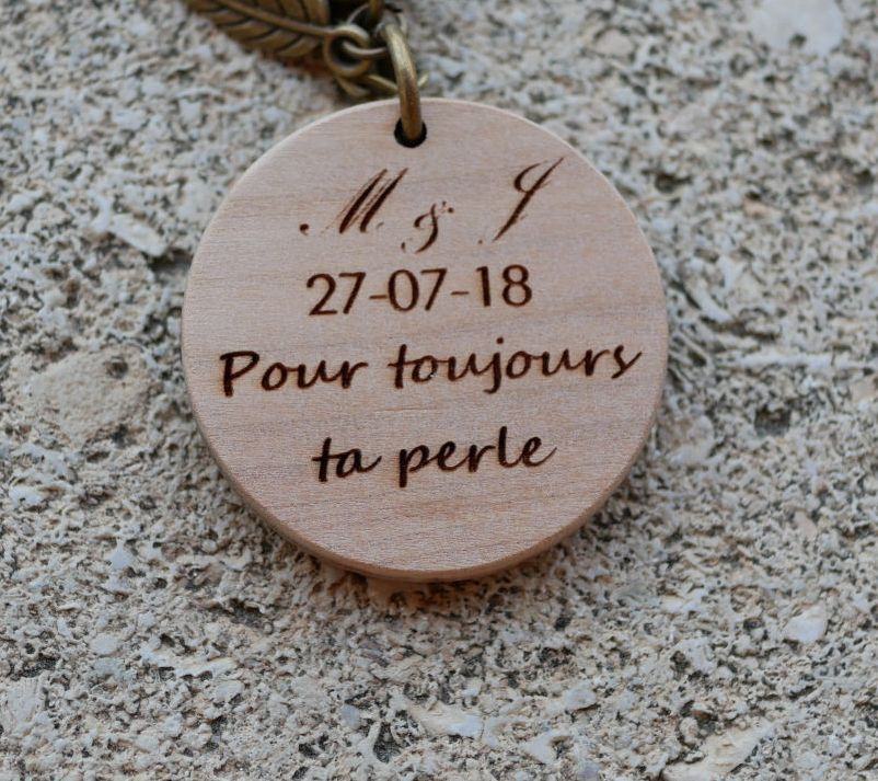 Engraved wooden pendant with charms to personalize