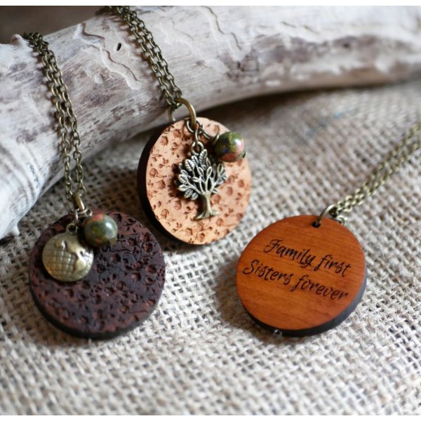 Engraved wooden pendant with charms to personalize