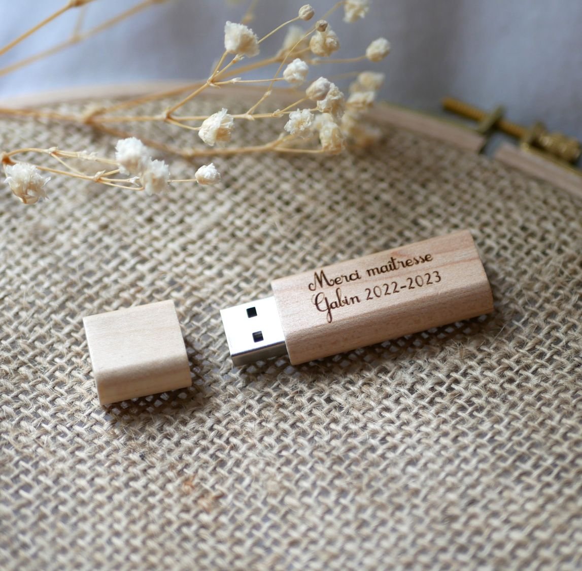 Small engraved wooden USB key to personalize