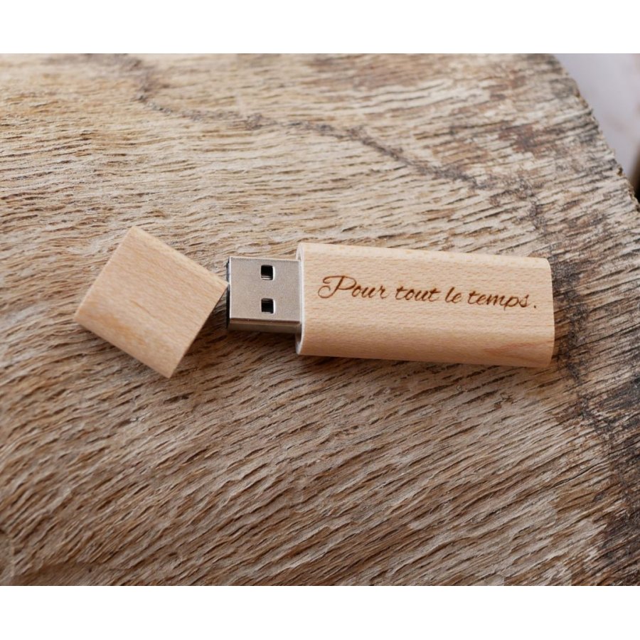 Small engraved wooden USB key to personalize