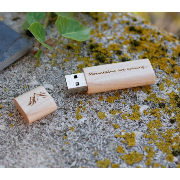 Small engraved wooden USB key to personalize