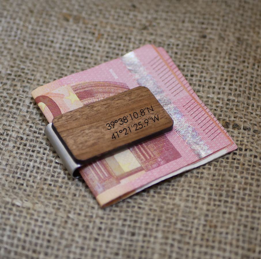 Wooden money clip to personalize