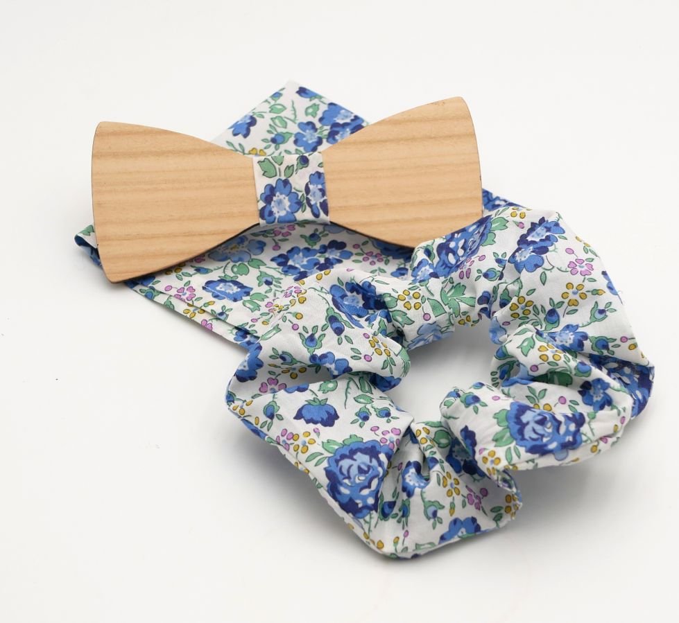 Blue Liberty pouch + scrunchie + wooden bow tie customizable