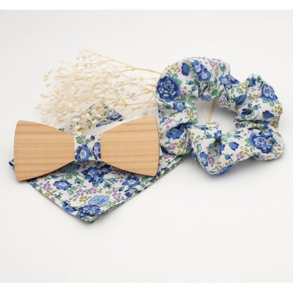 Liberty Blue Wooden Bow Tie Pouch