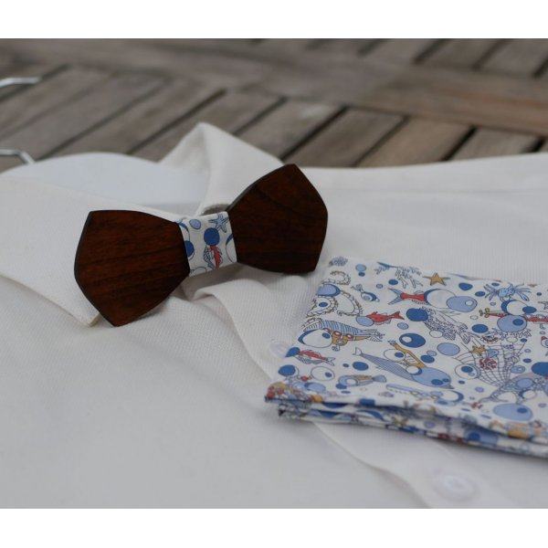 Liberty Ocean sailor bow tie pouch in wood, customizable