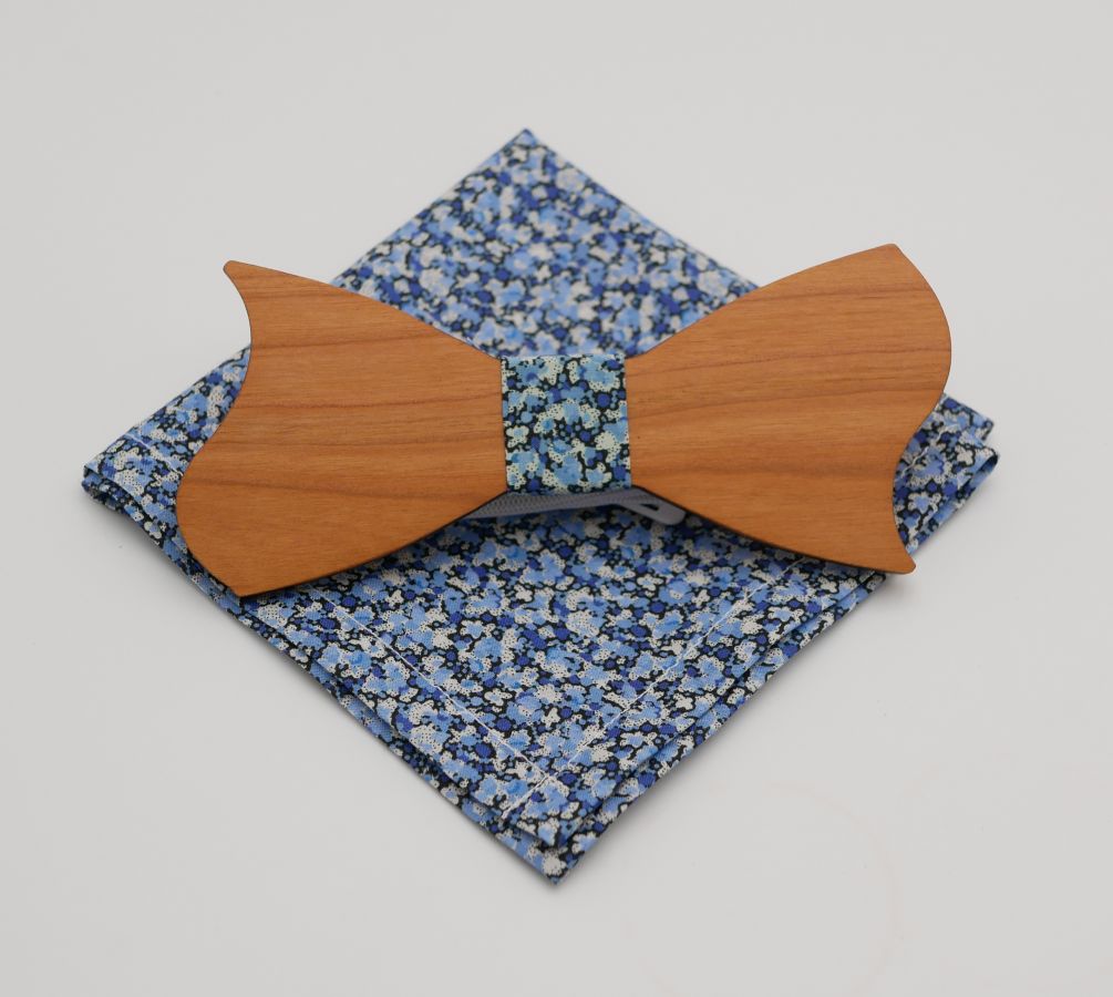 Liberty Pepper Blue pouch + scrunchie + customizable wooden bow tie