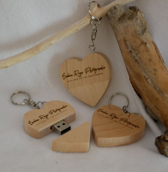 Wooden engraved heart USB key ring to personalize