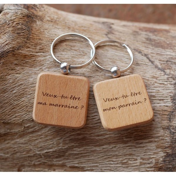 St Christophe square wooden key ring to personalize by engraving