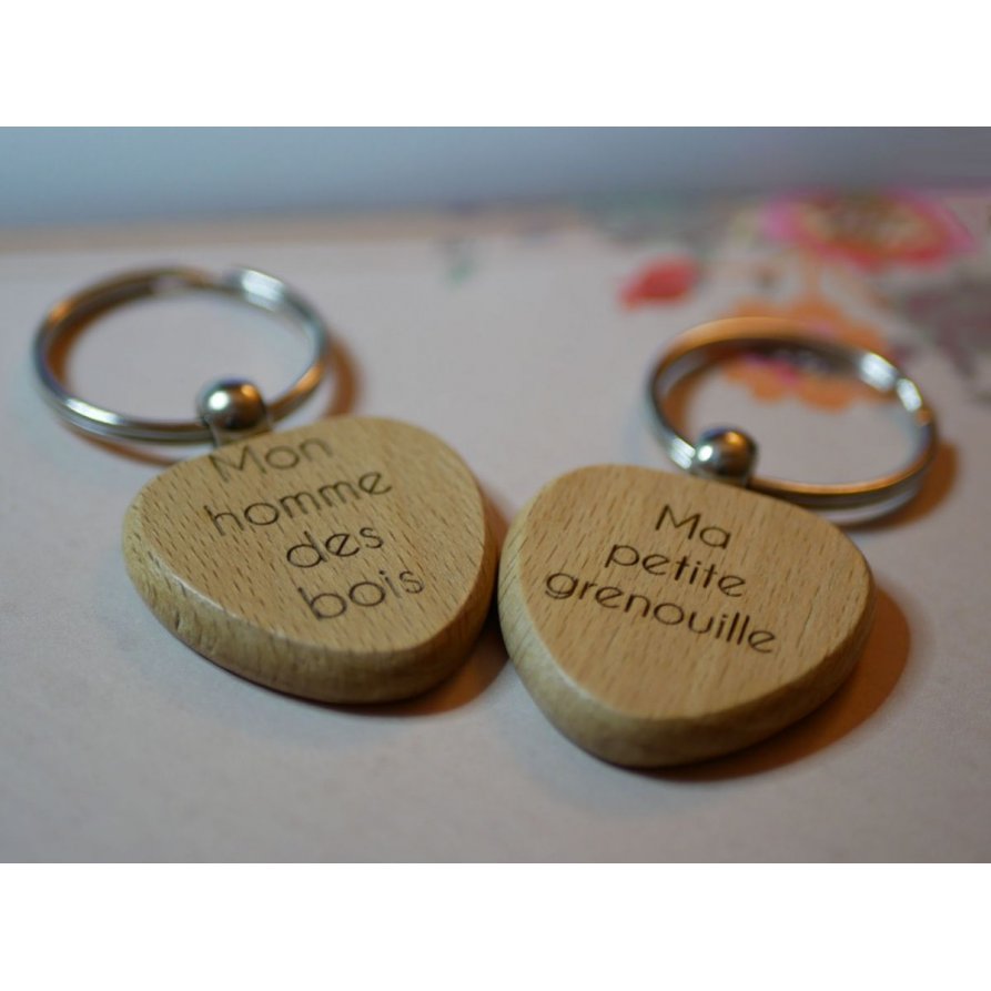 Wooden key ring Heart to be personalized by engraving