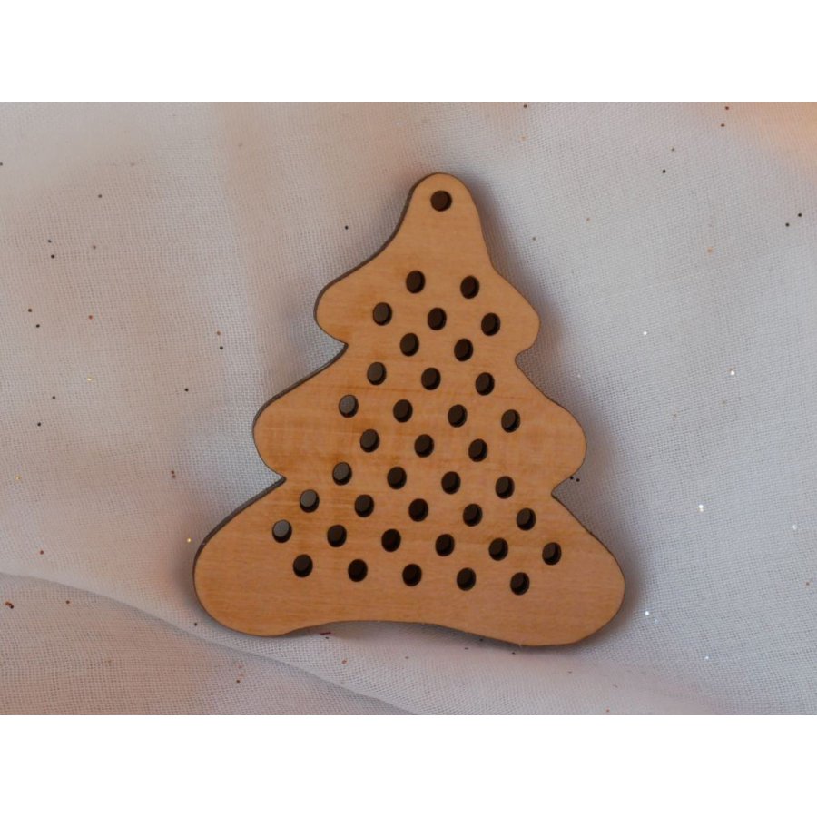Wooden tree for Christmas decoration to embroider yourself 