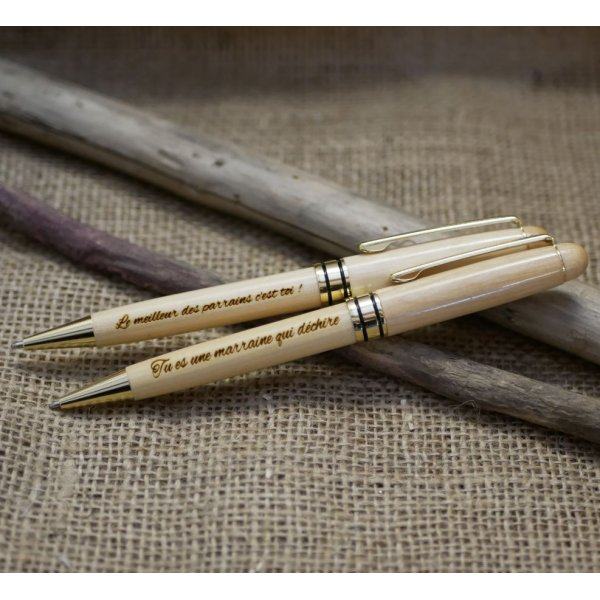 Engraved light wood pen to personalize