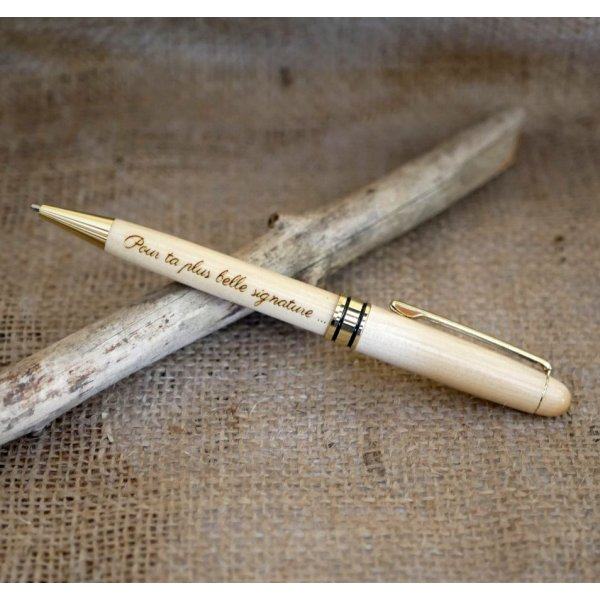 Engraved light wood pen to personalize