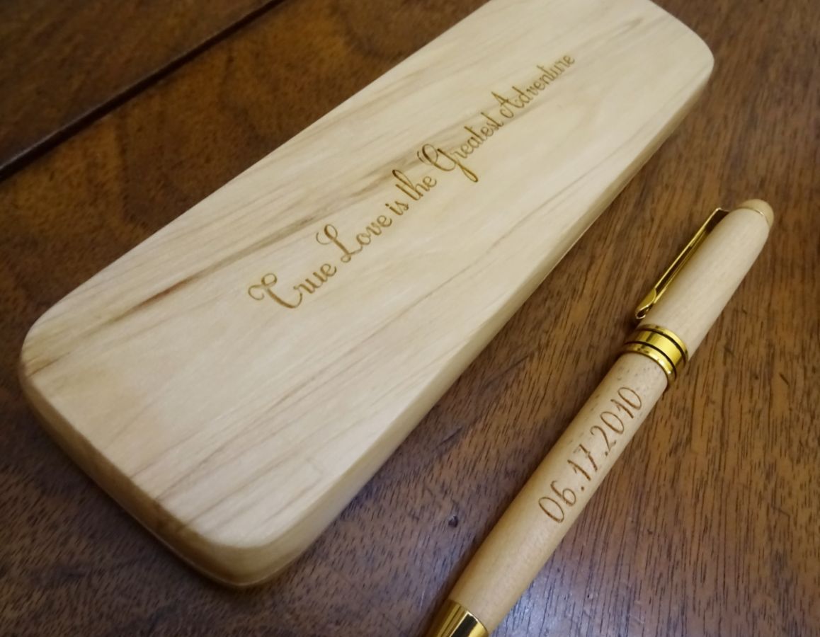 Engraved maple wood pen in solid wood box