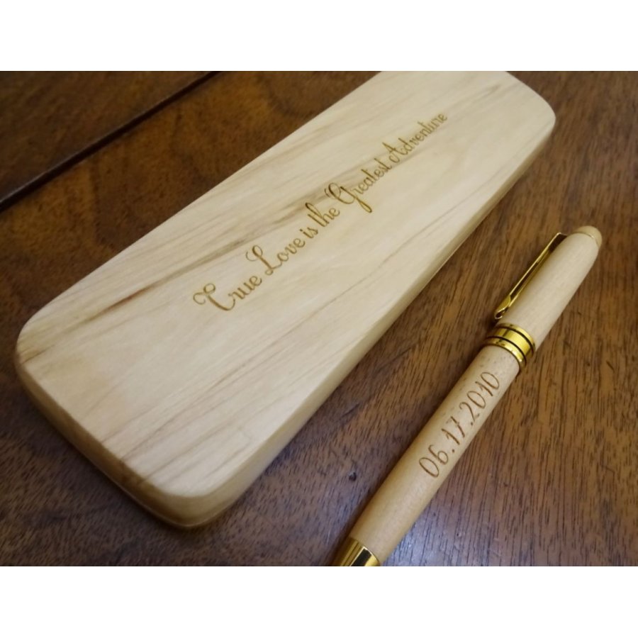 Engraved maple wood pen in solid wood box