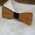 Wooden bow tie with engraved heart painted to be personalized made in France