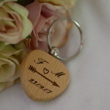 Wooden key ring Heart to be personalized by engraving