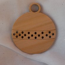 Wooden Christmas ball to decorate yourself 