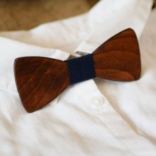 Walnut wood bow tie for children to personalize